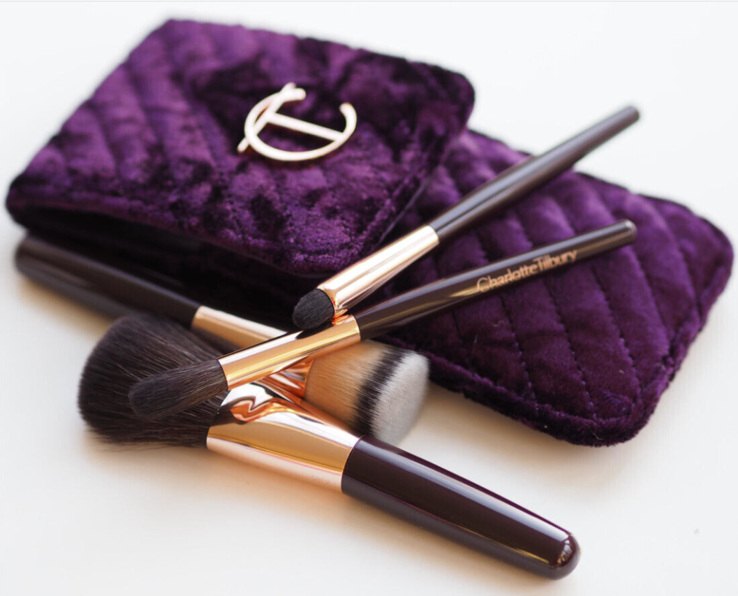 Charlotte Tilbury Limited Edition Magic 4 Mini Make Up Brush Set in Velvet Pouch